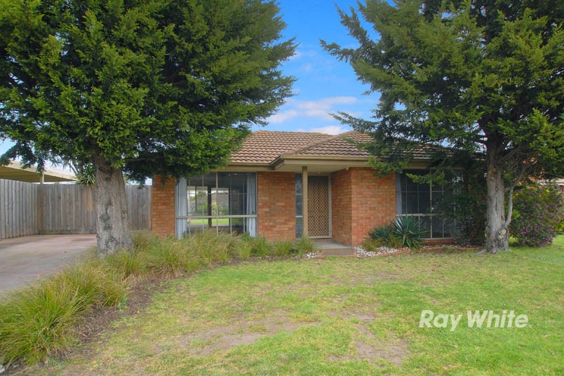 21 Denham Crescent, CRANBOURNE NORTH, VIC 3977