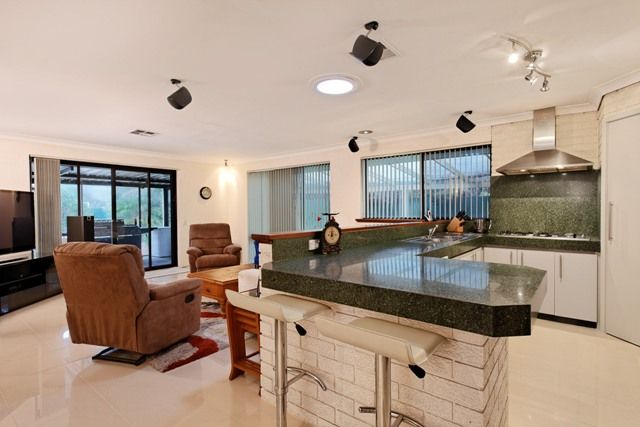 7 Coombs Place, BATEMAN, WA 6150