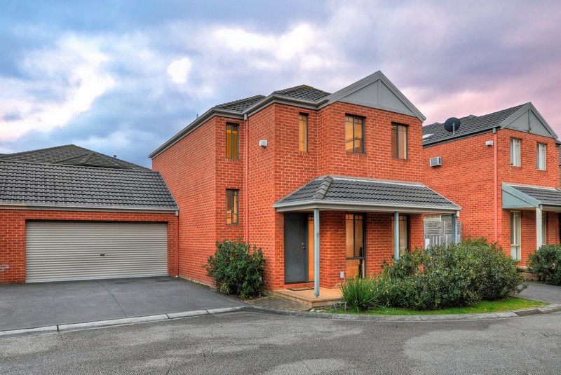 20 Kensington Place, WANTIRNA SOUTH VIC 3152