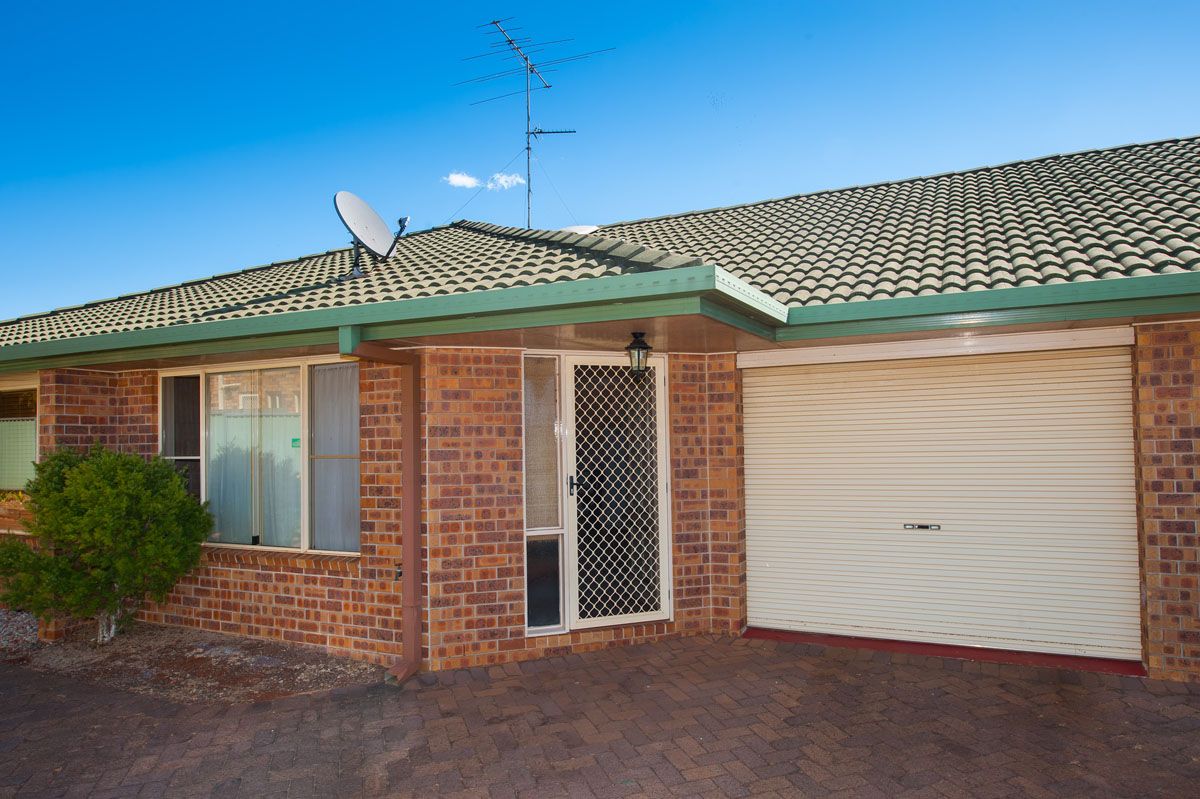 242 Spring Street, KEARNEYS SPRING QLD 4350