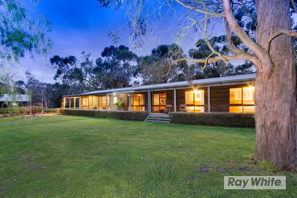 330 Centre Road, LANGWARRIN, VIC 3910