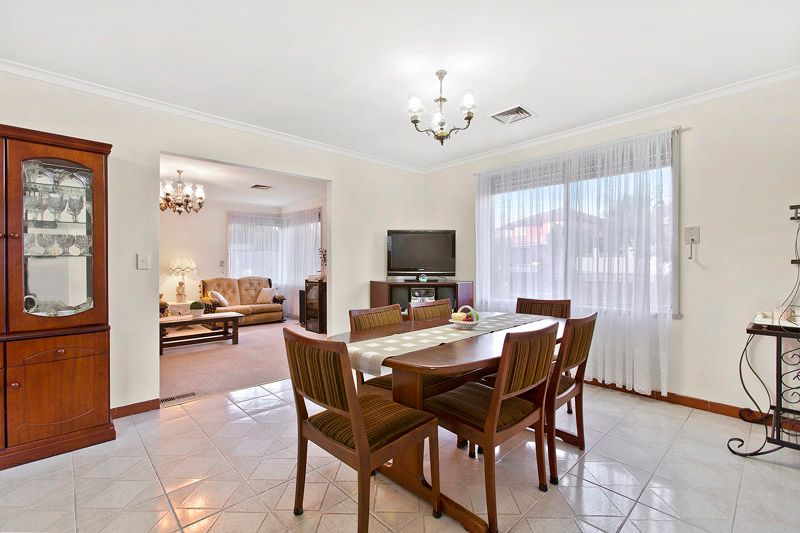 90 Chandler Road, NOBLE PARK VIC 3174