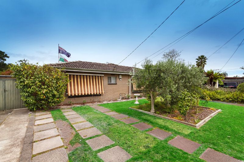 4 Anita Avenue, DINGLEY VILLAGE VIC 3172