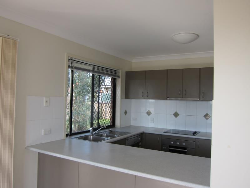 28 Flower Place, RICHLANDS, QLD 4077