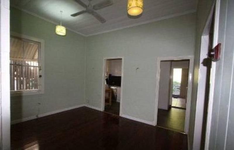 85 Cochrane Street, RED HILL, QLD 4059