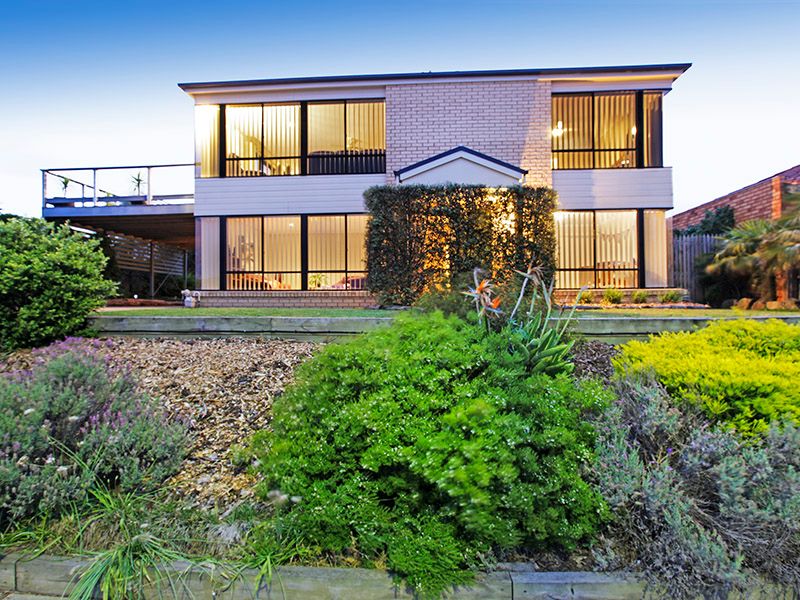 4 Pinot Street, WAURN PONDS, VIC 3216