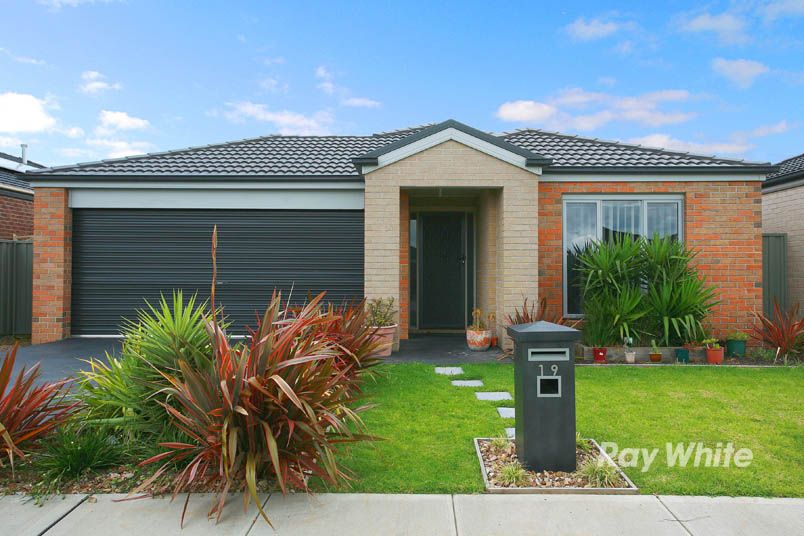 19 Northumbria Street, CRANBOURNE EAST VIC 3977