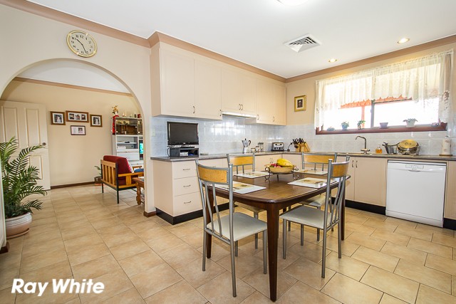 30 Zadro Avenue, BOSSLEY PARK, NSW 2176