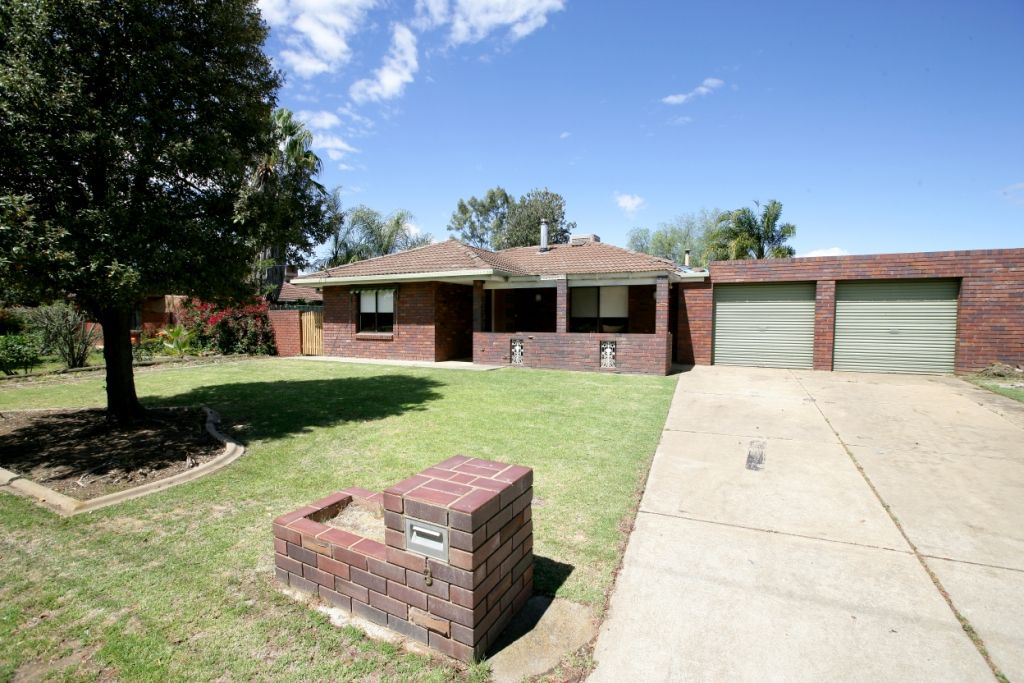 3 Forrest Street, LAKE ALBERT, NSW 2650