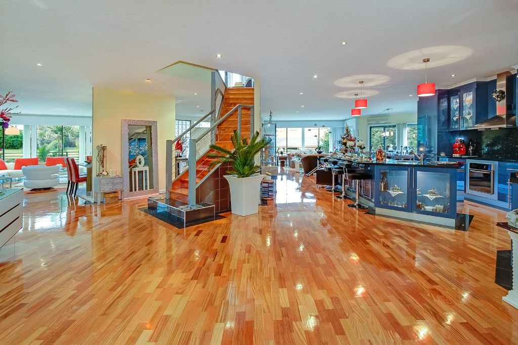 1 Hillside Court, LYSTERFIELD SOUTH, VIC 3156