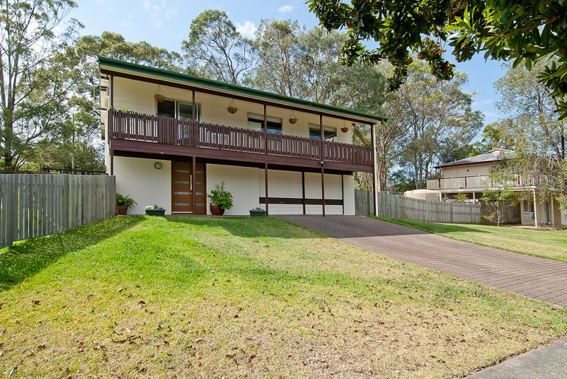 64 Woodlands Drive, ROCHEDALE SOUTH, QLD 4123
