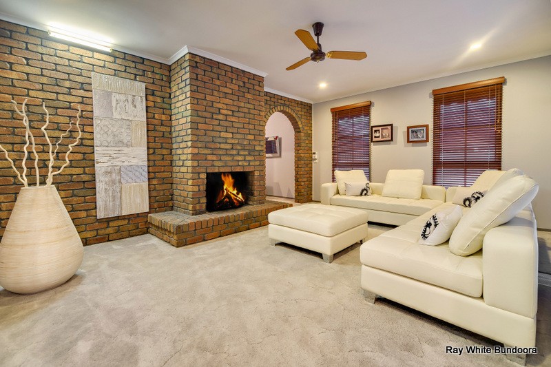 17 Grevillia Drive, MILL PARK, VIC 3082