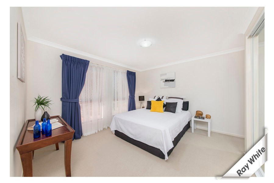 19 Jean Macnamara Street, MACGREGOR, ACT 2615
