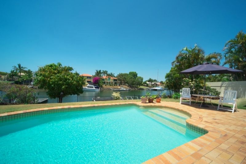 1098 Beechwood Drive, HOPE ISLAND, QLD 4212