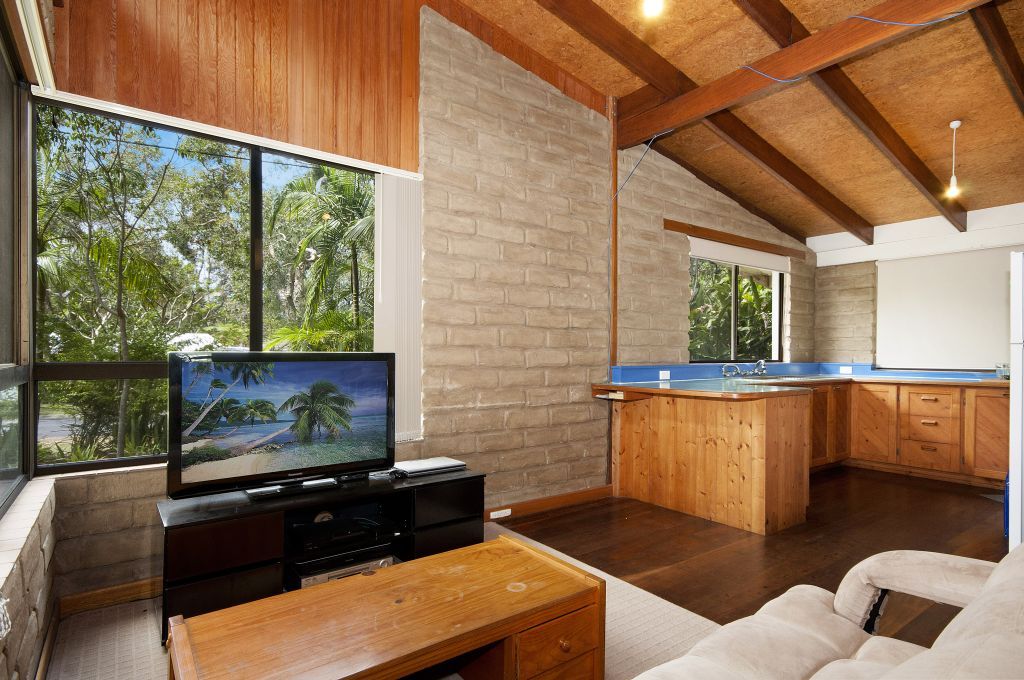 31 Young Street, WOOLOWEYAH, NSW 2464