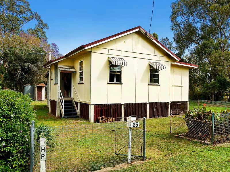 25 Blackwood Road, Deagon QLD 4017