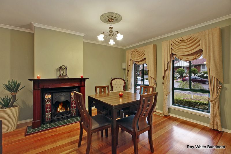 13 Buick Crescent, MILL PARK, VIC 3082