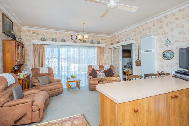17 Dunblane Road, NOBLE PARK, VIC 3174