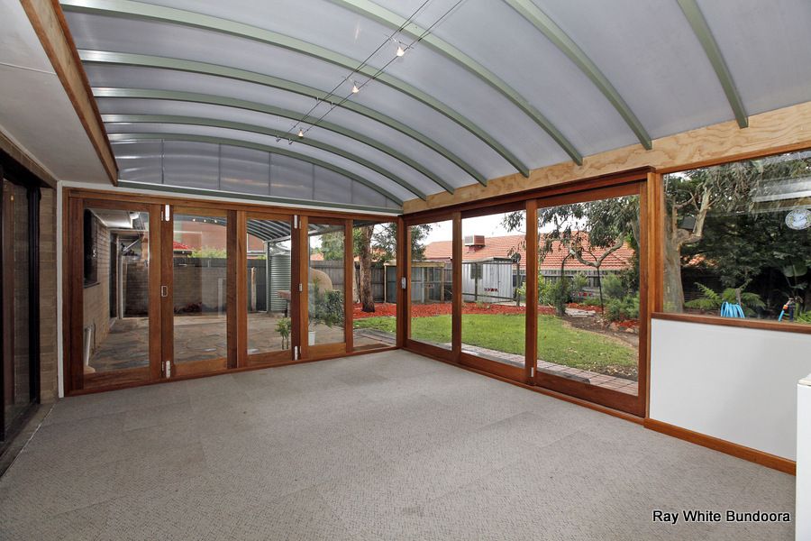 84 Gleeson Drive, BUNDOORA, VIC 3083