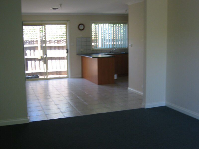 2/15 Jason Street, OAKLEIGH SOUTH, VIC 3167