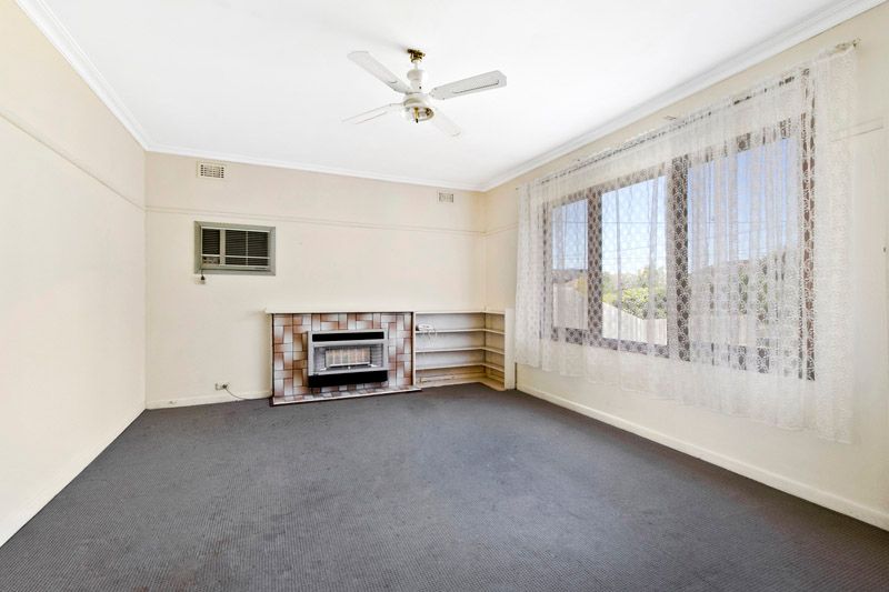 9 Warren Road, CHELTENHAM, VIC 3192