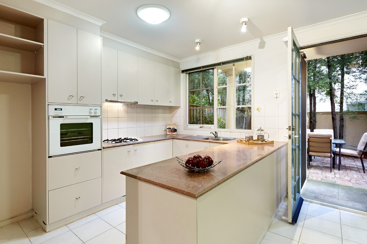 10/1 Ripley Grove, CAULFIELD NORTH, VIC 3161