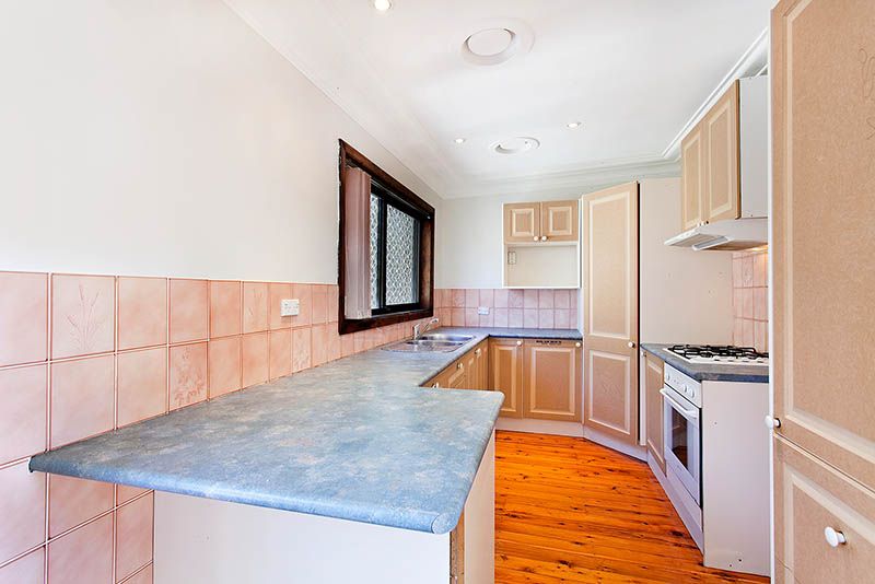 12 Sammat Avenue, BARRACK HEIGHTS, NSW 2528