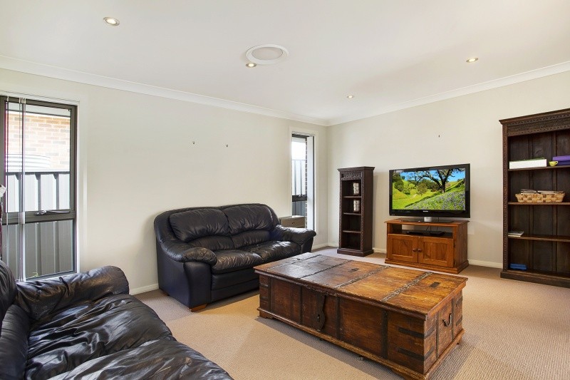 38 Canterbury Drive, RAWORTH, NSW 2321