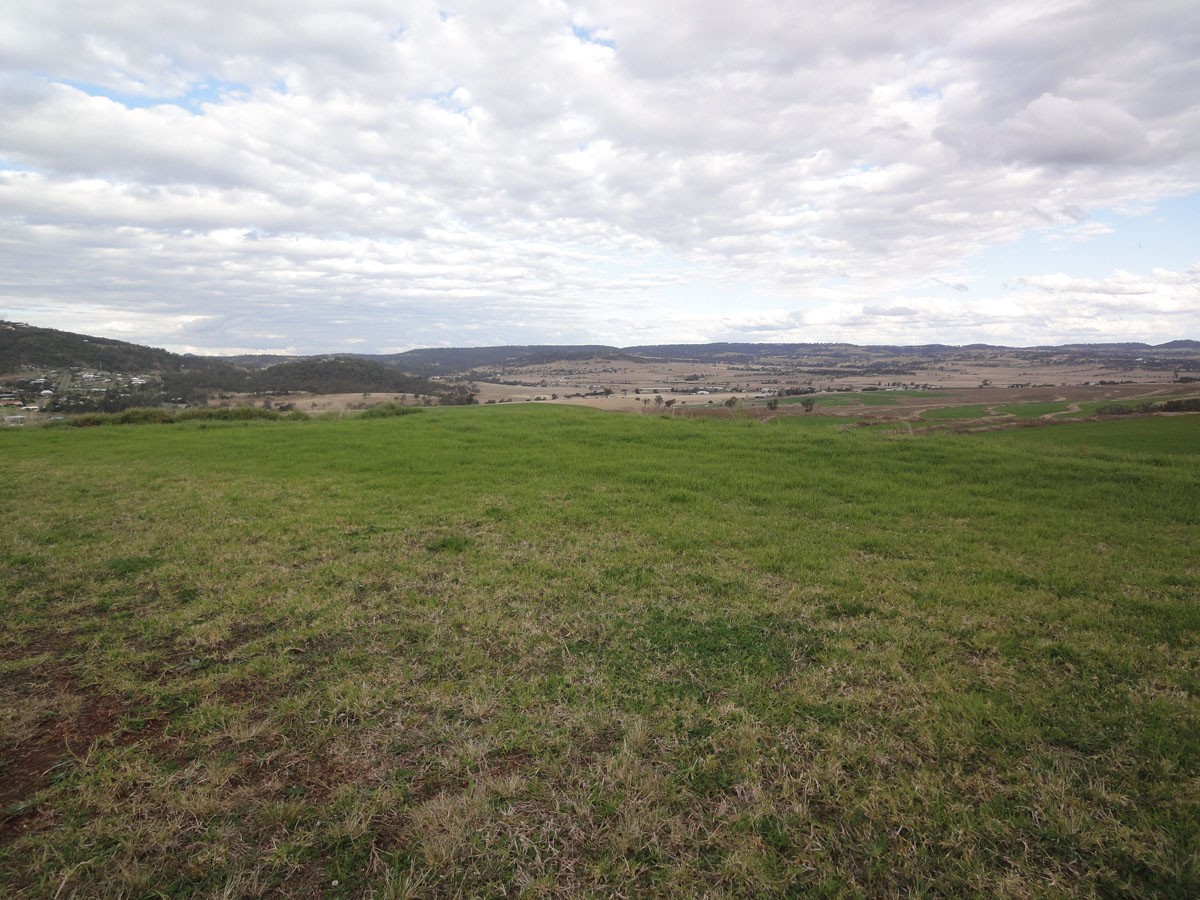 30 Manikato Drive, HODGSON VALE, QLD 4352