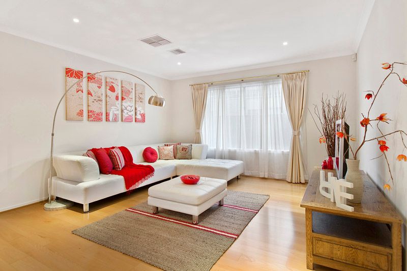 24 Broadwater Drive, WATERWAYS, VIC 3195