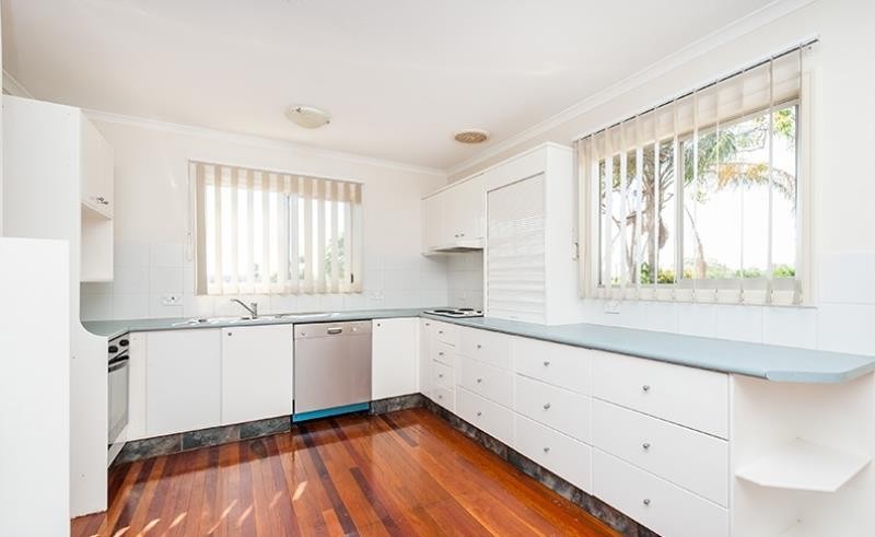 26 Wootton Crescent, SPRINGWOOD, QLD 4127