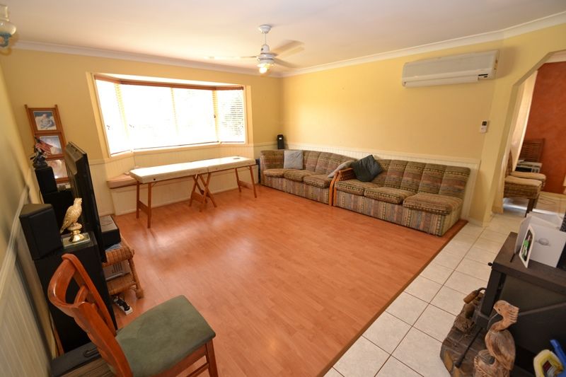 54 Mountain Vista Drive, GLASS HOUSE MOUNTAINS, QLD 4518