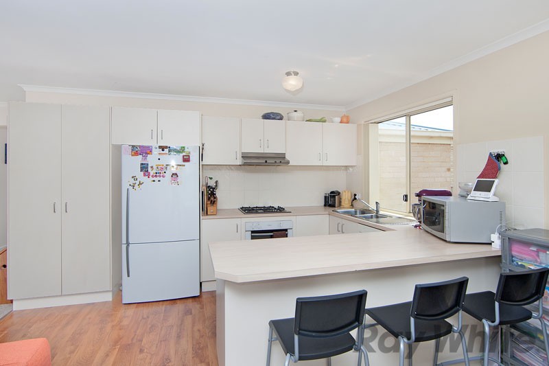 7 Covington Court, LAKE MUNMORAH, NSW 2259