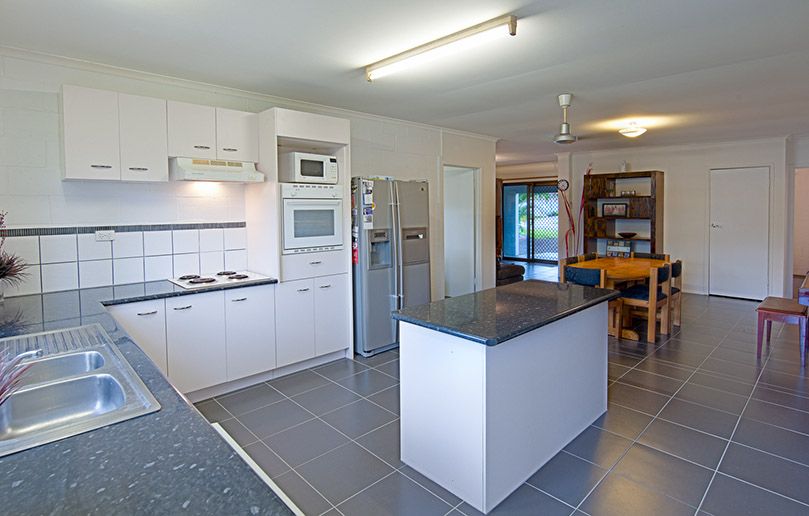 37 Nungo Street, PACIFIC PARADISE, QLD 4564