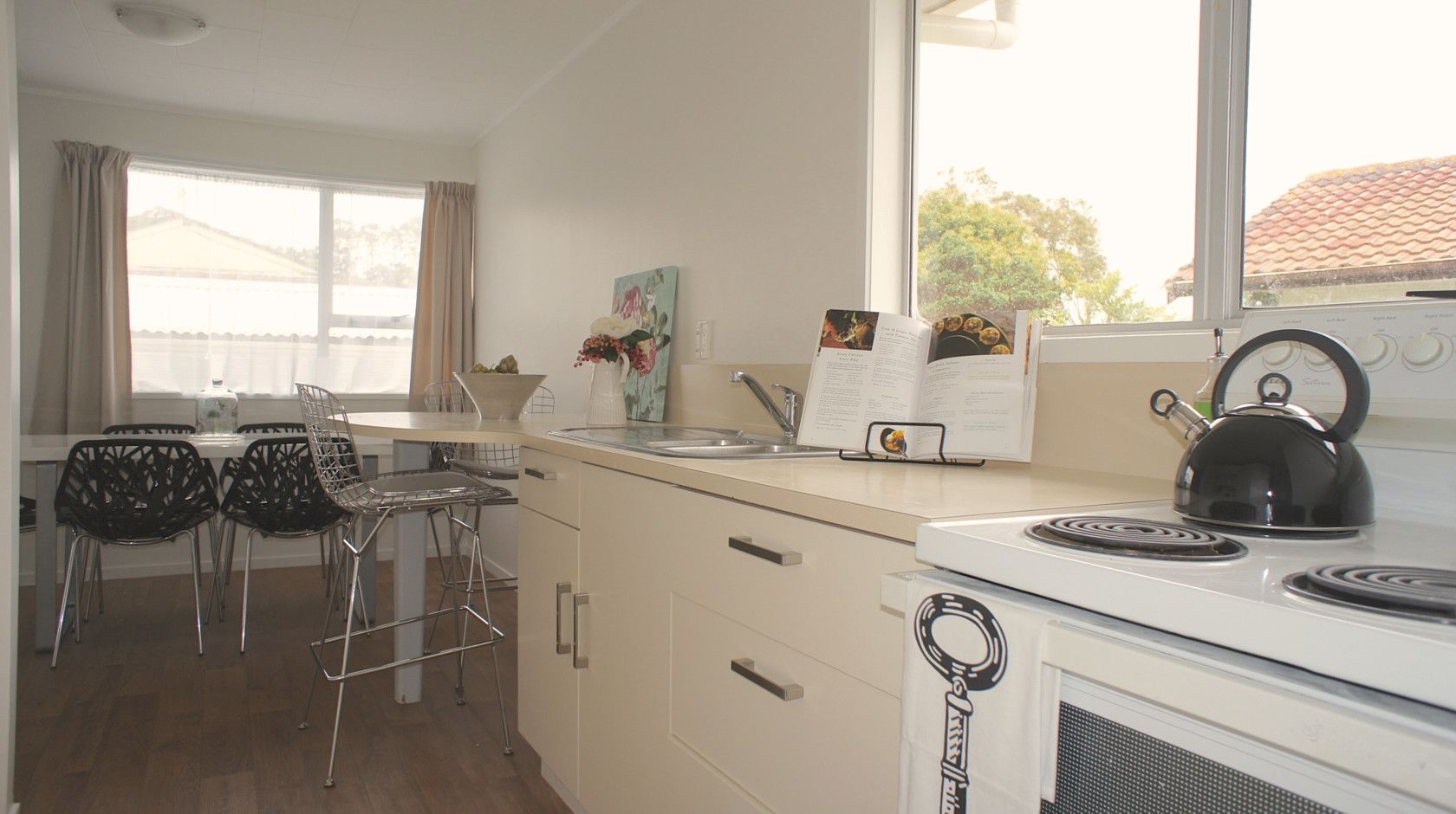 2 Blanche Way, HALF MOON BAY, Manukau City