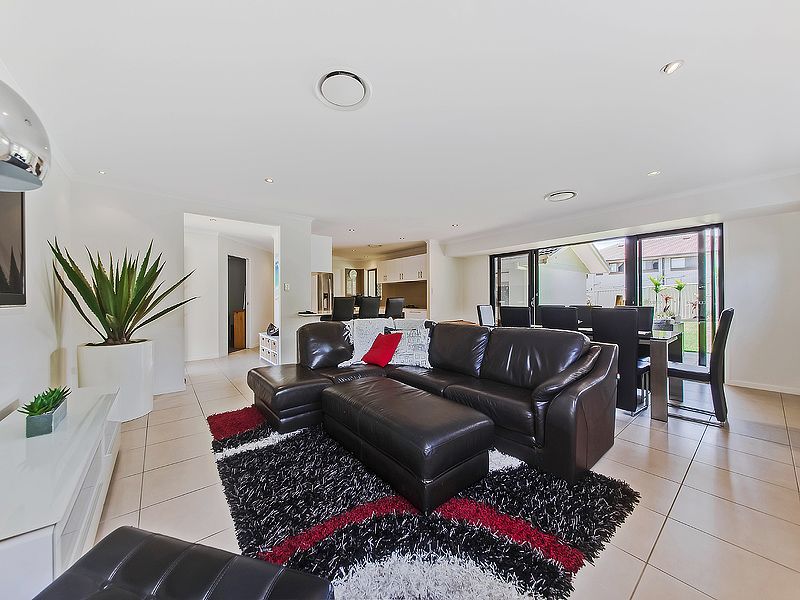 10 Blairgowrie Street, MACGREGOR, QLD 4109