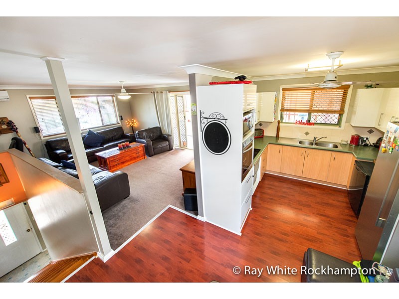 5 Hotham Close, PARKHURST, QLD 4702