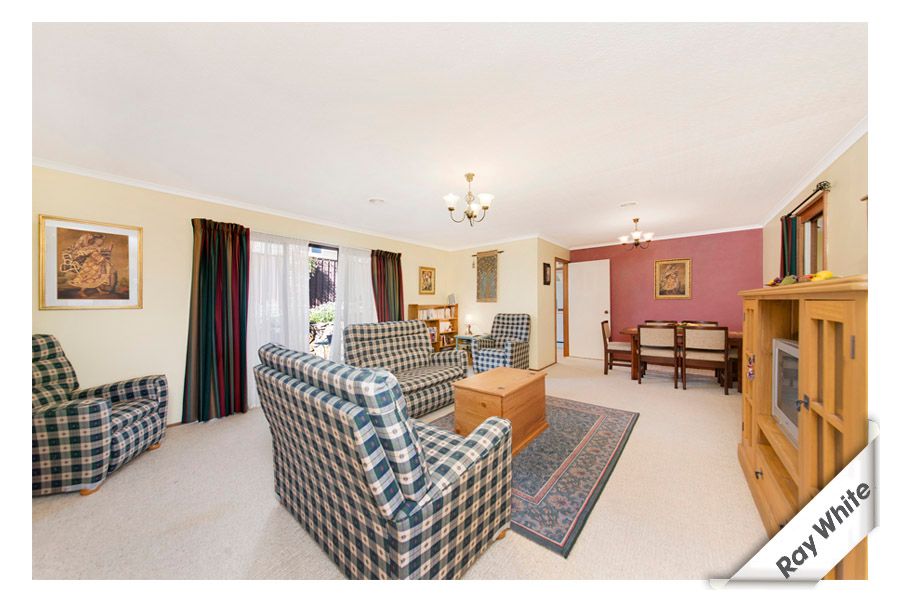 2/71 Donald Road, QUEANBEYAN, NSW 2620