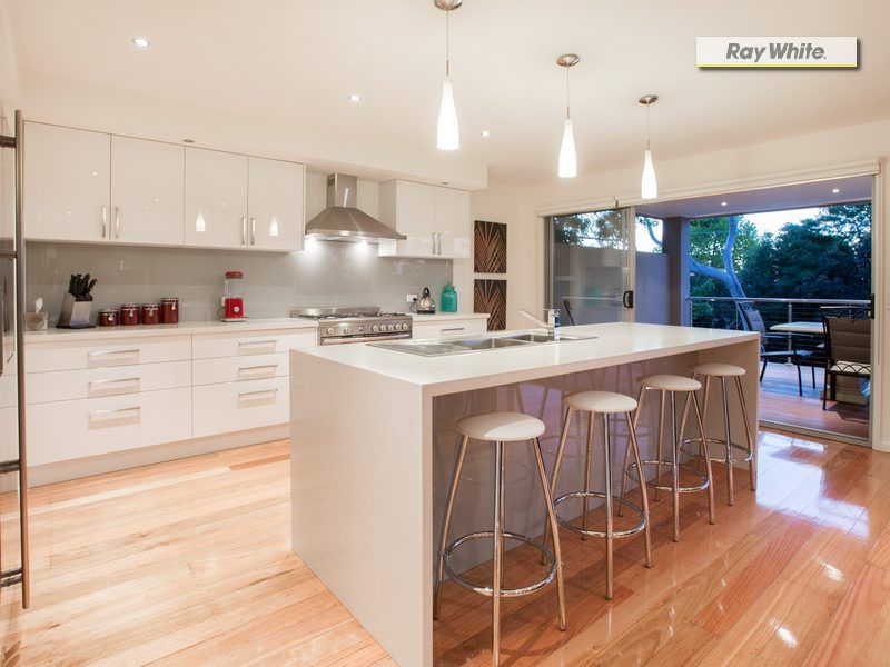 27 Riley Street, MCCRAE, VIC 3938