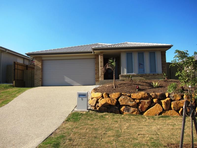 5 Oscar Close, ORMEAU, QLD 4208