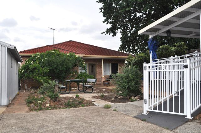 28 Bouvardia Street, PUNCHBOWL, NSW 2196