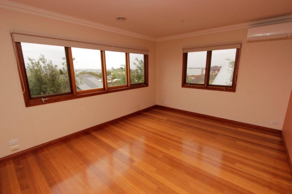 2/27 Ironbark Street, WAURN PONDS, VIC 3216