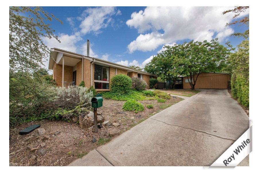 15 Sturdee Crescent, MONASH ACT 2904
