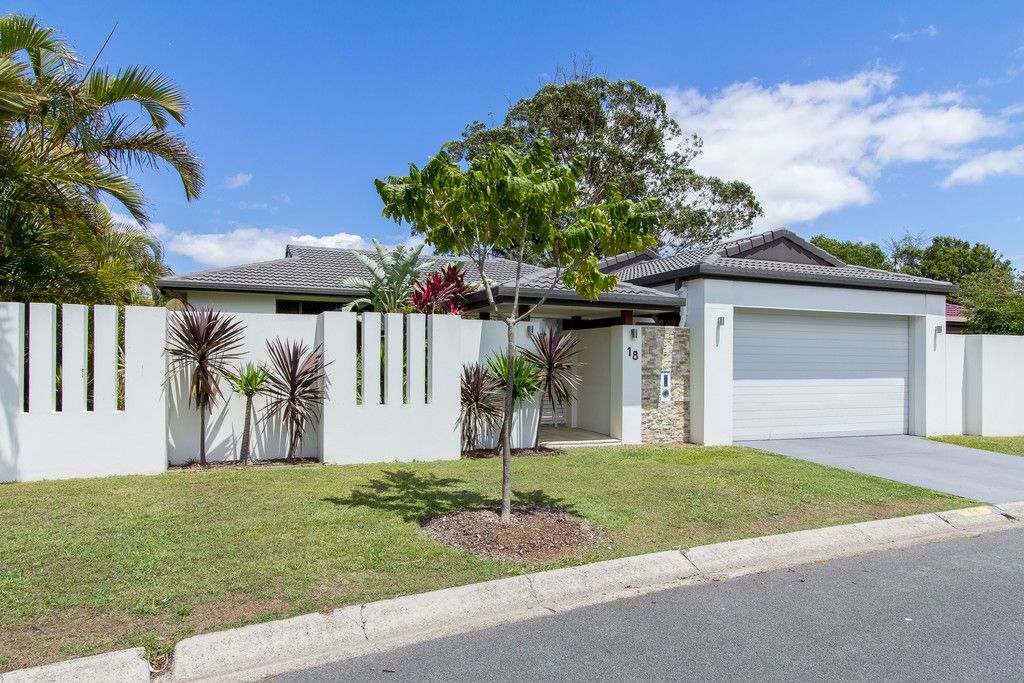 18 Kinglet Street, BURLEIGH WATERS QLD 4220
