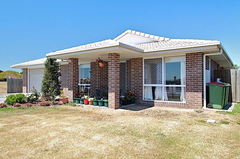 115 Edwards Street, FLINDERS VIEW, QLD 4305