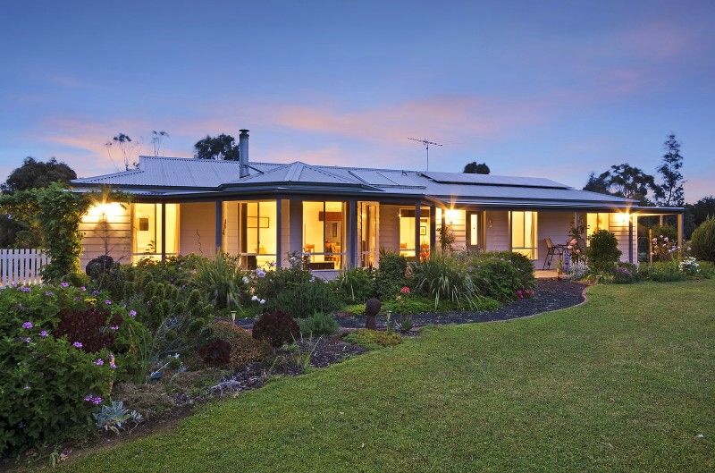54 Savage Drive, INVERLEIGH VIC 3321