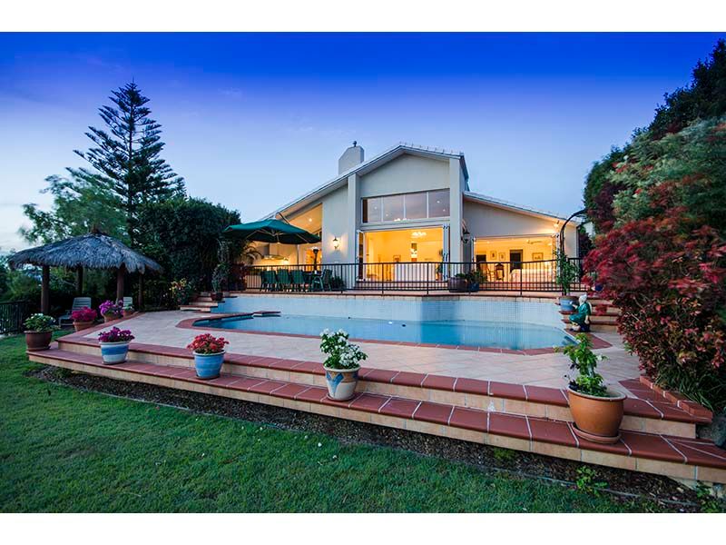 29 Donegal Crescent, SORRENTO, QLD 4217