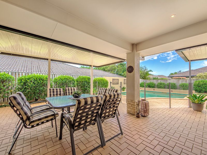 12 Straite Drive, ROBINA, QLD 4226