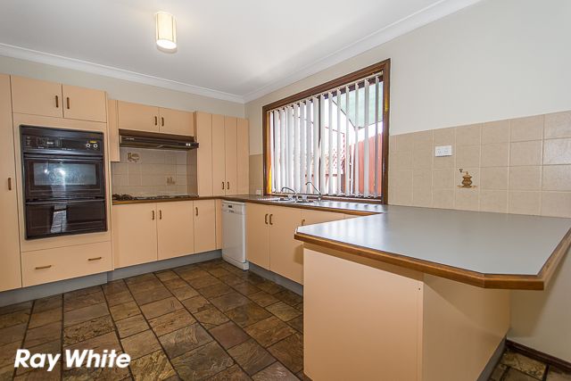 40 Mimosa Road, BOSSLEY PARK, NSW 2176