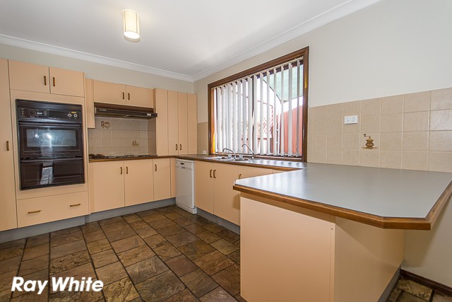 40 Mimosa Road, BOSSLEY PARK, NSW 2176